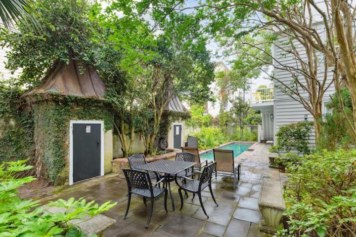 Serene Cottage With Beautiful Garden And Heated Pool Charleston Exterior foto